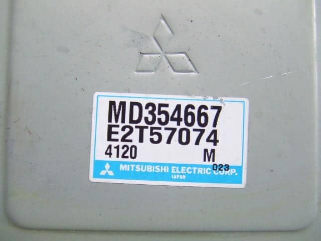 Engine Control Unit MITSUBISHI Libero 2001 GG-CD2V — photo 3