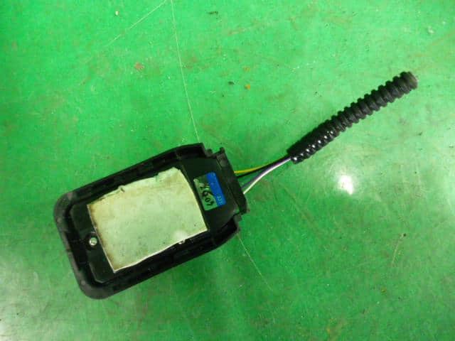 Sensor TOYOTA Camry 2013 DAA-AVV50 — photo 2