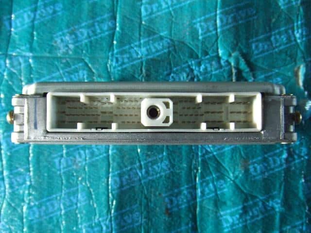 Engine Control Unit SUBARU Legacy 1997 E-BG5 22644AA032 — photo 2