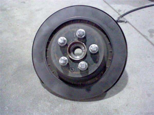 Rear Left Knuckle Hub Assembly NISSAN Fairlady Z 2011 CBA-Z34 — photo 1
