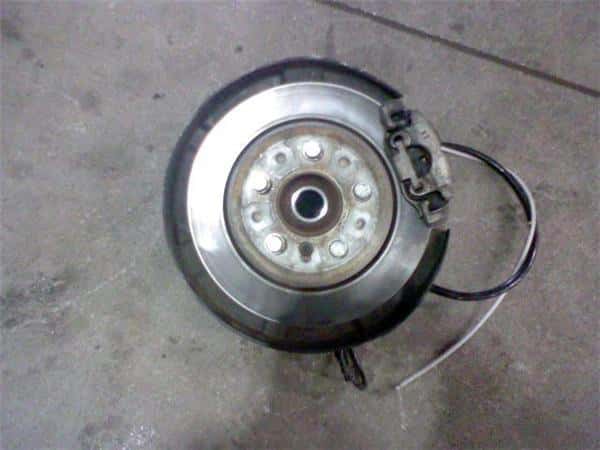 Rear Left Knuckle Hub Assembly BMW X1 2011 ABA-VL25 — photo 1