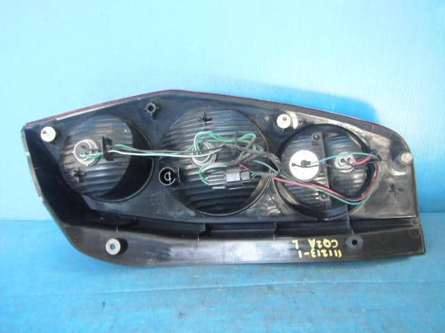 Left Tail Light MITSUBISHI Mirage dingo 2000 GF-CQ2A — photo 2