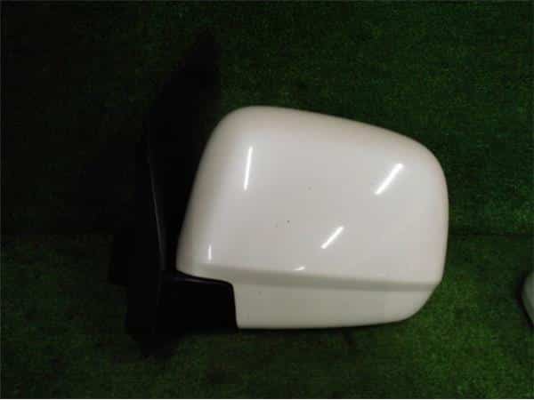 Left Side Mirror HONDA Step Wagon 2003 UA-RF6 — photo 1