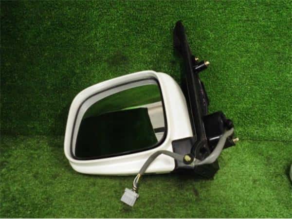 Left Side Mirror HONDA Step Wagon 2003 UA-RF6 — photo 2