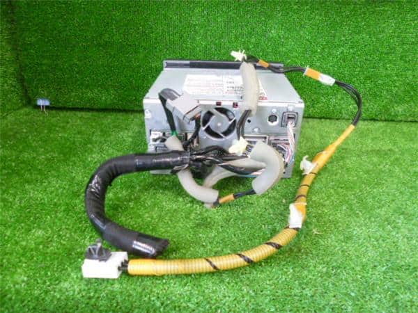 Car Navigation HONDA Step Wagon 2013 DBA-RK6 — photo 2