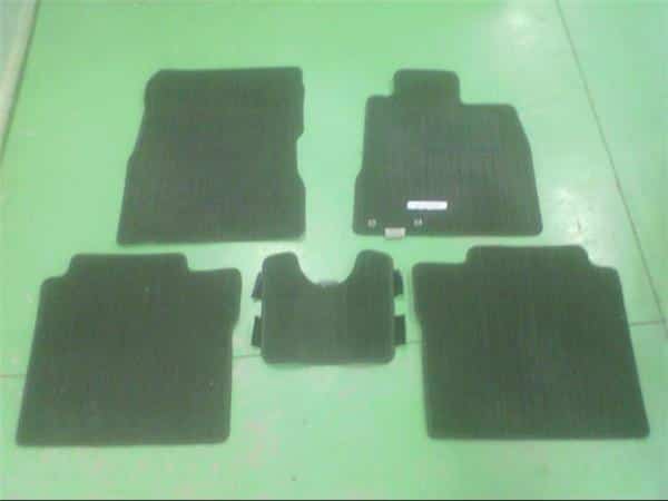 Floor Mat NISSAN Note 2015 DBA-NE12 — photo 1