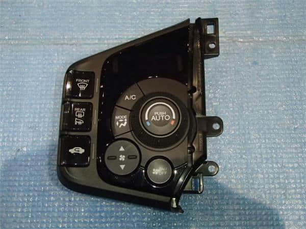 A/C Control Panel HONDA CR-Z 2013 DAA-ZF2 — photo 1