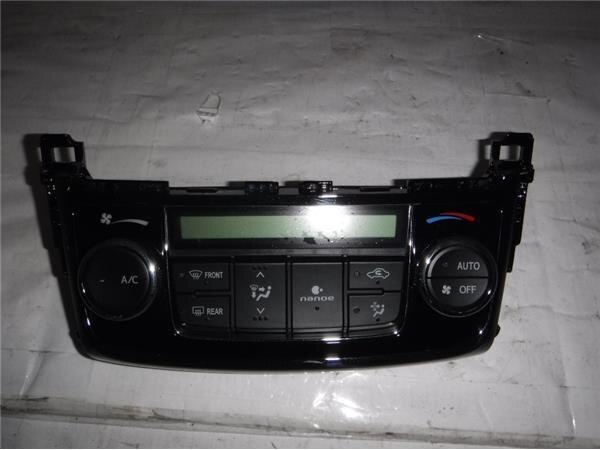 A/C Control Panel TOYOTA Corolla Fielder 2017 DBA-NRE161 — photo 1