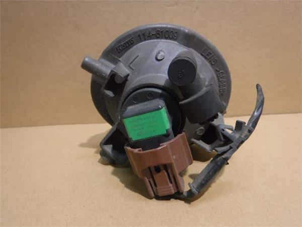 Left Fog Light MAZDA MPV 2006 DBA-LY3P L16951690A — photo 2
