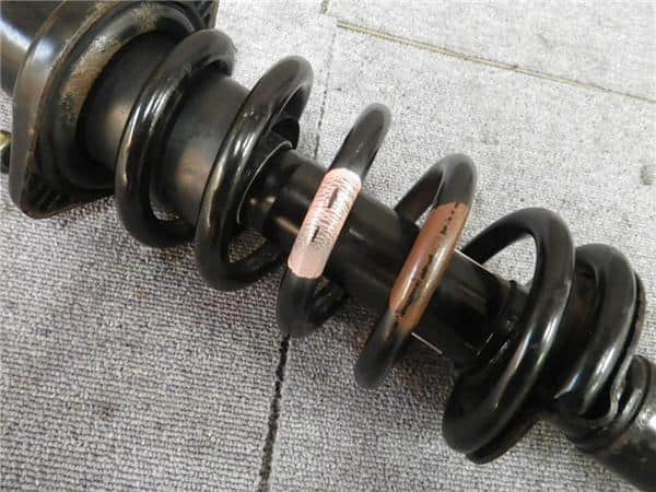 Rear Right Strut HONDA Stream 2004 CBA-RN3 — photo 2