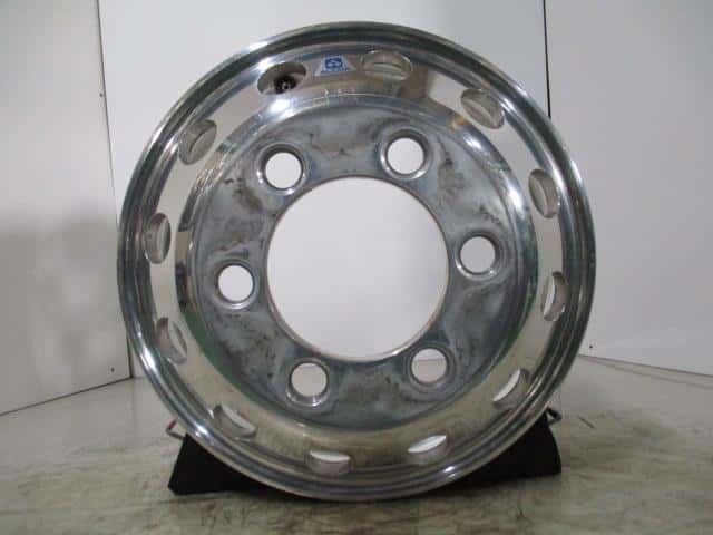 Wheel HINO Ranger 2016 TKG-FD9JLAA — photo 1