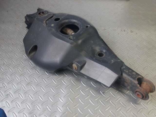 Rear Left Lower Control Arm TOYOTA SAI 2009 DAA-AZK10 — photo 3