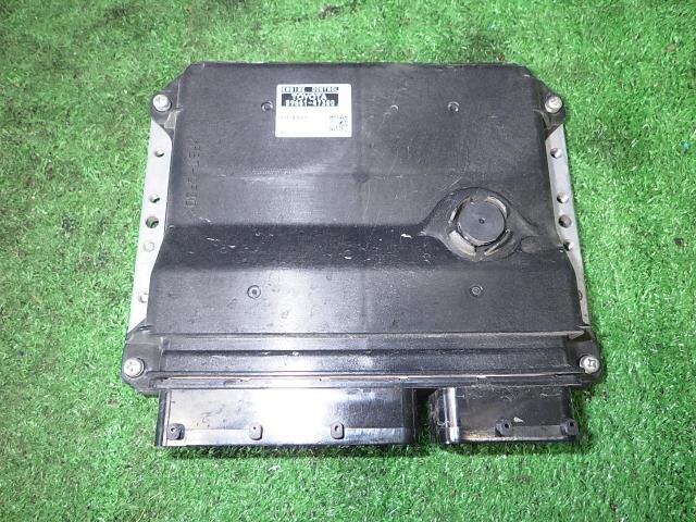 Engine Control Unit TOYOTA Prius Alpha 2011 DAA-ZVW41 — photo 1