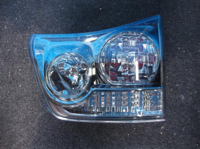 Right Tail Light TOYOTA Harrier 2004 CBA-ACU30 — photo 1