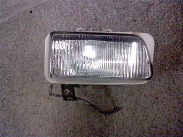 Right Fog Light ISUZU ELF 2008 BDG-NKR85AD — photo 1