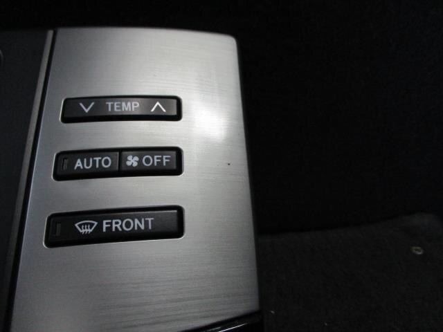 TOYOTA Mark X 2005 DBA-GRX120 — photo 2