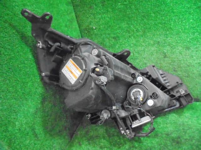Left Headlight MAZDA MPV 2008 DBA-LY3P — photo 4