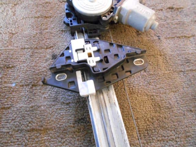 Rear Left Door Regulator HONDA Civic 2005 DBA-FD1 — photo 3