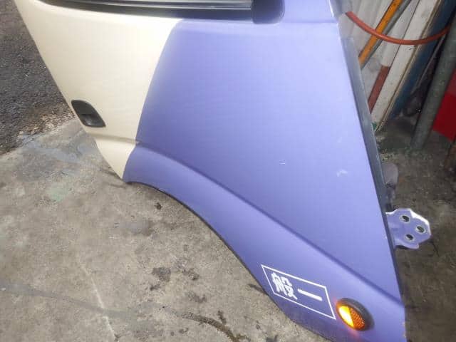 Front Right Door Assembly HINO Dutro 1999 KK-XZU347M — photo 2