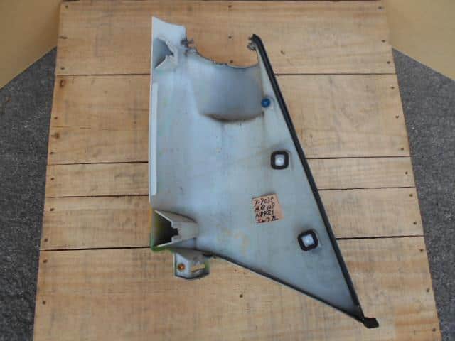 Left Front Side Body Panel ISUZU ELF 2005 PB-NPR81AN 8975821693 — photo 4
