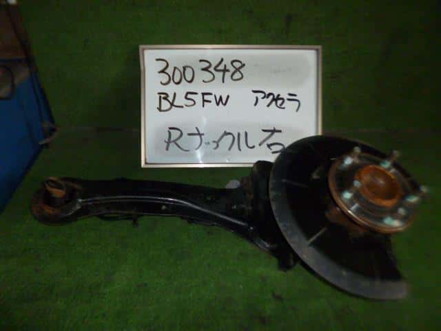 Rear Right Knuckle Hub Assembly MAZDA Axela 2011 DBA-BL5FW BBM428200B — photo 1