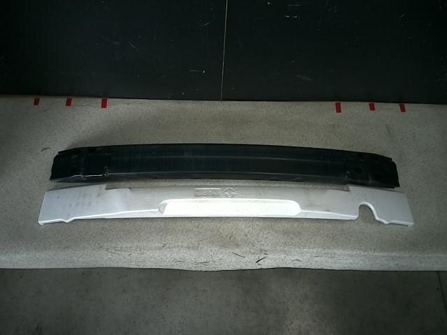 Front Bumper Reinforcement TOYOTA Mark X 2005 DBA-GRX120 — photo 1