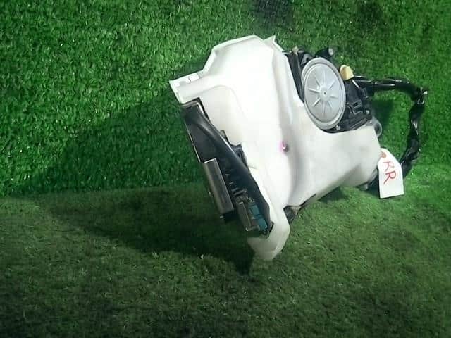 Door Closer Motor NISSAN Serena 2005 CBA-C25 — photo 5