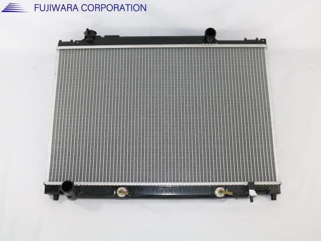 Radiator TOYOTA Comfort 2008 DBA-TSS11 — photo 1