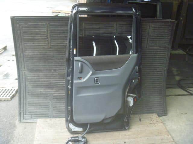 Rear Right Door Assembly NISSAN Roox 2012 DBA-ML21 — photo 4
