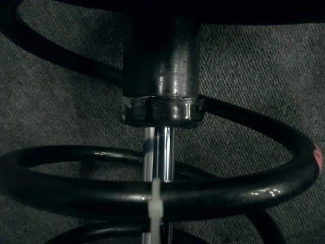Front Right Strut TOYOTA Camry 2001 GF-SXV20 — photo 2