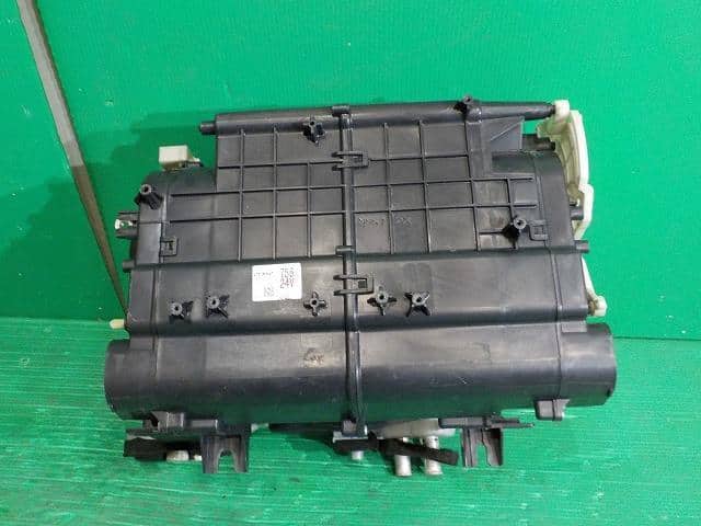 Air Conditioner Assembly MITSUBISHI Canter 2009 PDG-FE82D — photo 1