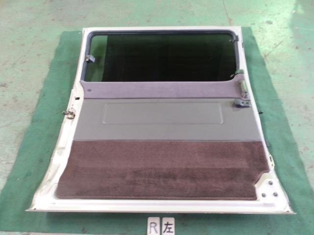 Rear Left Door Assembly TOYOTA Hiace 1993 Y-KZH106 — photo 2