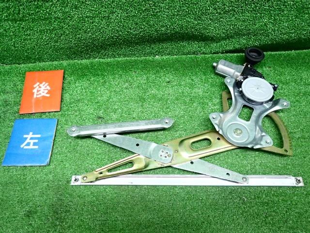Rear Left Door Regulator TOYOTA Prius 2004 DAA-NHW20 — photo 1