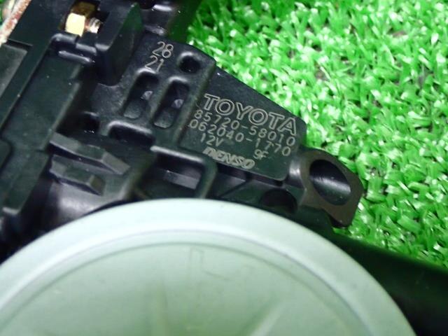 Rear Left Door Regulator TOYOTA Prius 2004 DAA-NHW20 — photo 4