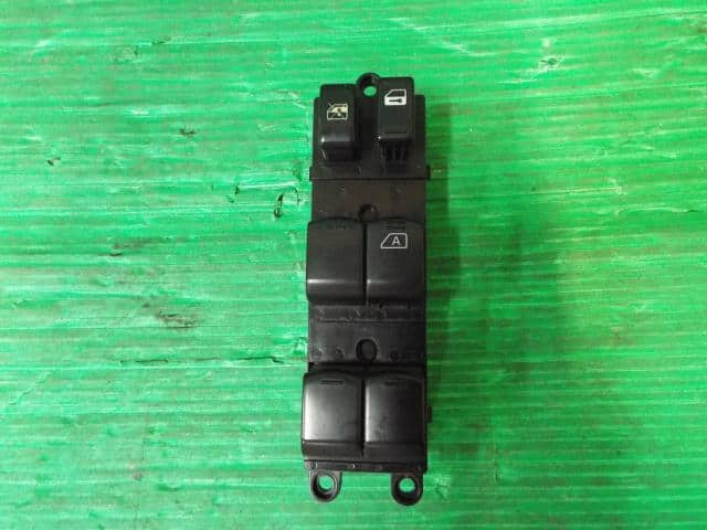 Power Window Switch NISSAN Serena 2006 DBA-CC25 — photo 1