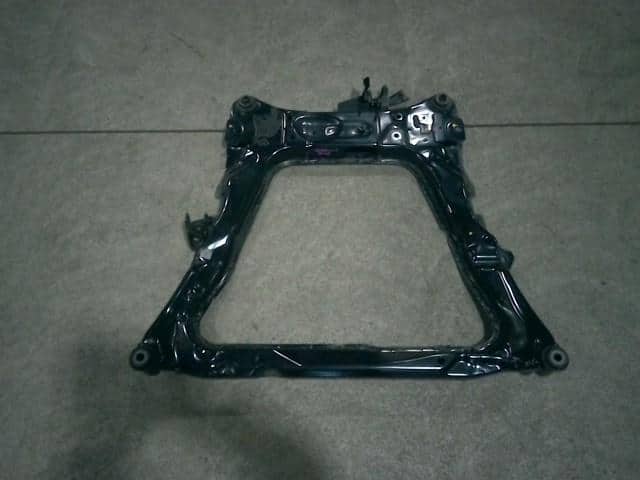 Front Member NISSAN Serena 2013 DBA-FC26 — photo 1