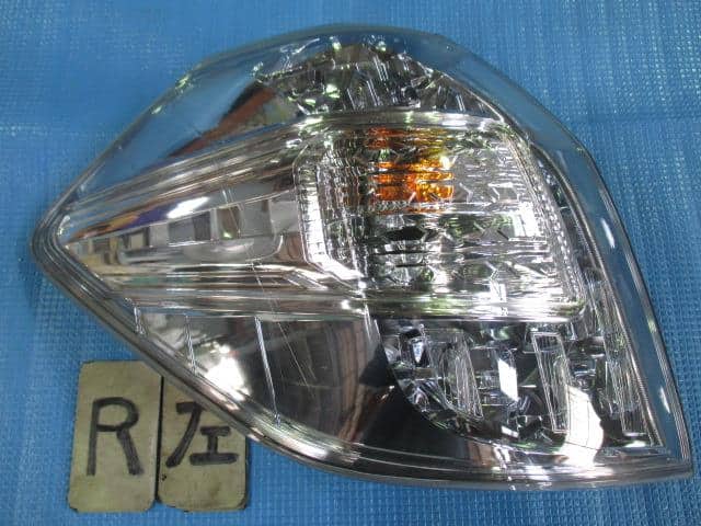 Left Tail Light HONDA Fit Shuttle 2011 DAA-GP2 — photo 1