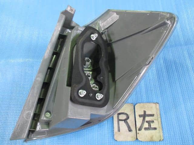 Left Tail Light HONDA Fit Shuttle 2011 DAA-GP2 — photo 2