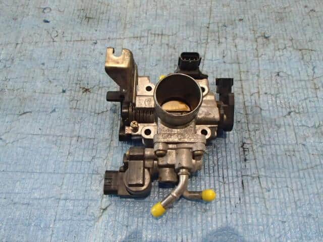 Throttle Body SUZUKI Wagon R 2000 TA-MC12S 1340082G00 — photo 1