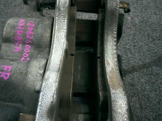 Front Right Caliper ISUZU ELF 2013 TKG-NHR85A — photo 3