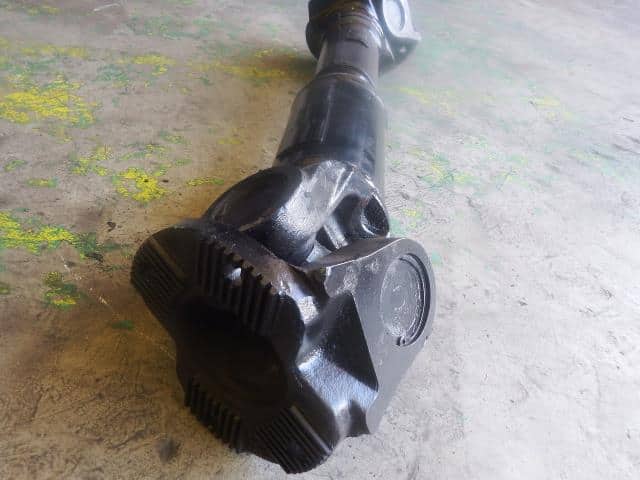 Rear Propeller Shaft ISUZU ISUZU LARGESIZE CAR 2003 KL-CXZ51K4 1371246062 — photo 3
