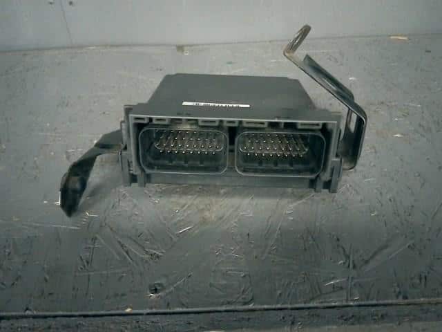 Engine Control Unit NISSAN Moco 2005 ABA-MG21 — photo 2