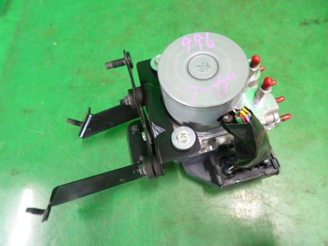 ABS Actuator NISSAN Fuga 2010 DBA-KY51 — photo 1