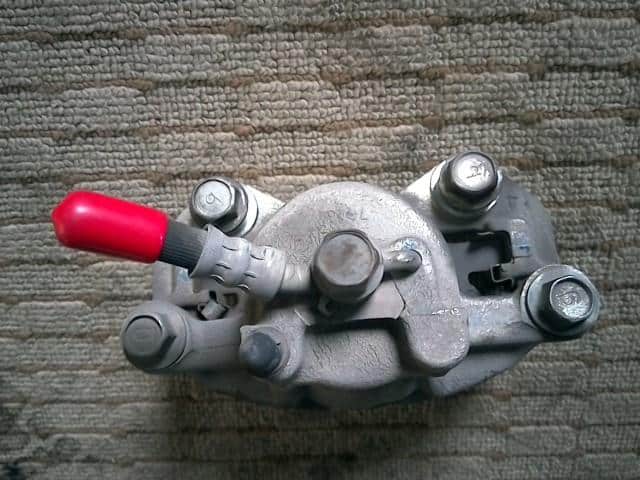 Front Right Caliper DAIHATSU Move 2007 DBA-L175S — photo 2