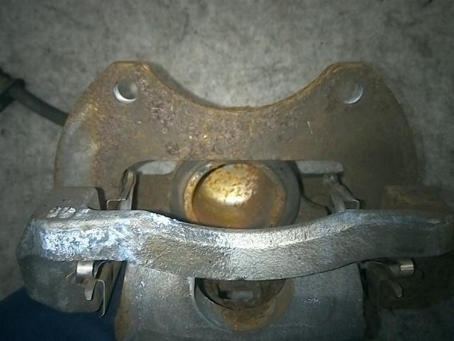 Front Left Caliper TOYOTA Passo 2011 DBA-KGC35 — photo 2