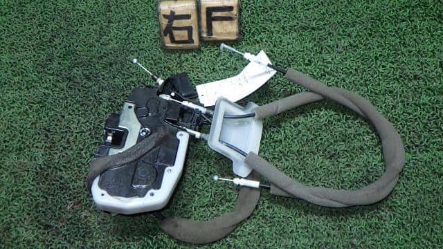 Front Right Door Lock Actuator NISSAN Teana 2012 DBA-J32 — photo 1