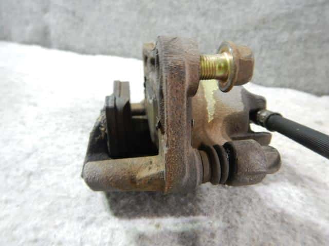 Front Right Caliper MITSUBISHI eK Wagon 2004 UA-H81W — photo 6