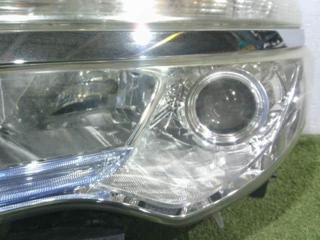 Left Headlight NISSAN Serena 2015 DAA-HFC26 — photo 3