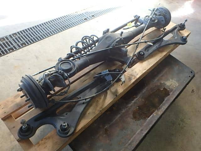 Rear Differential Housing Assembly MAZDA Flair crossover 2018 DAA-MS41S — photo 1