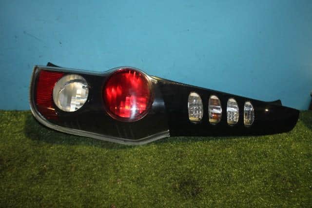 Right Tail Light DAIHATSU Mira 2006 CBA-L275S — photo 1